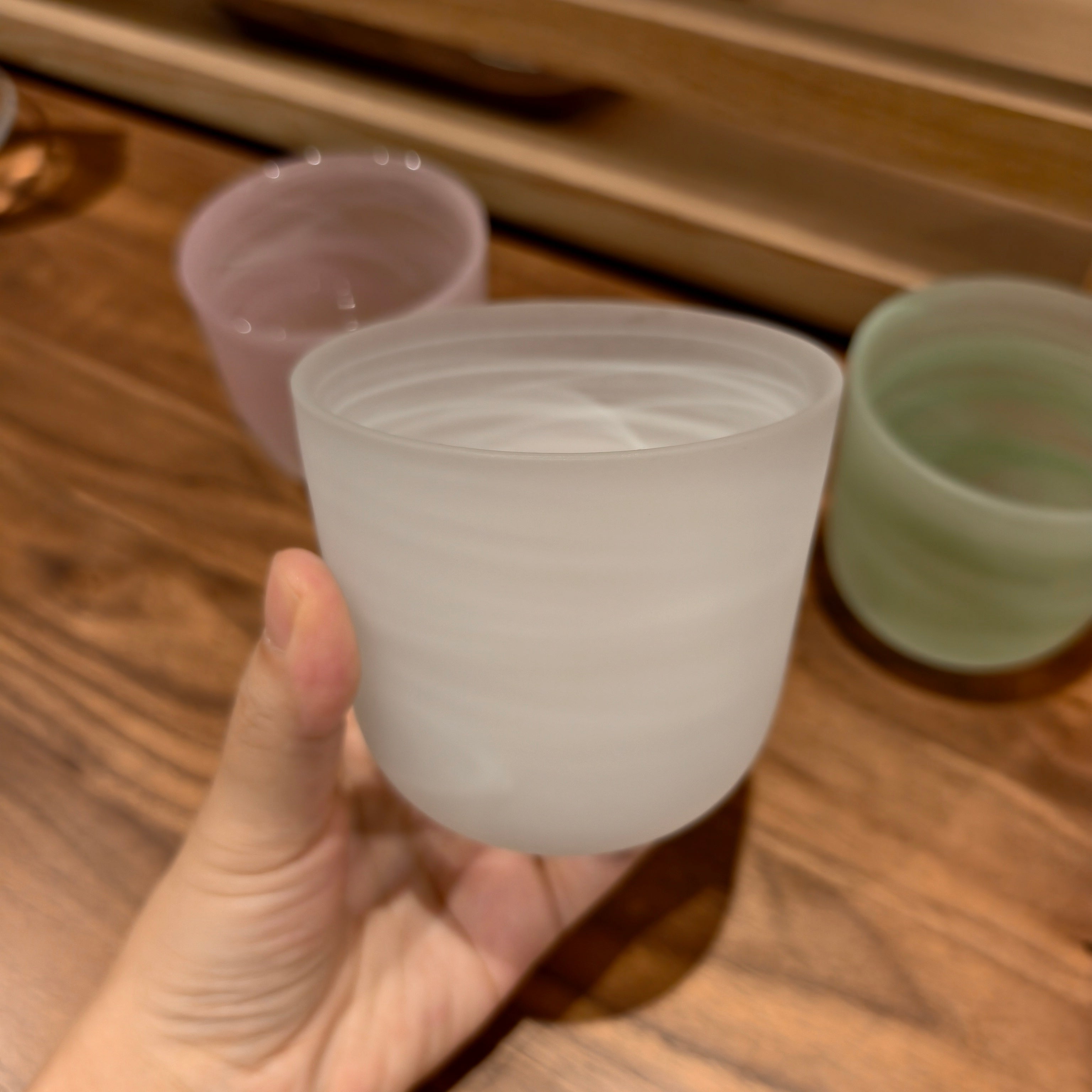 Cloud-effect glass (for wine or beverages)