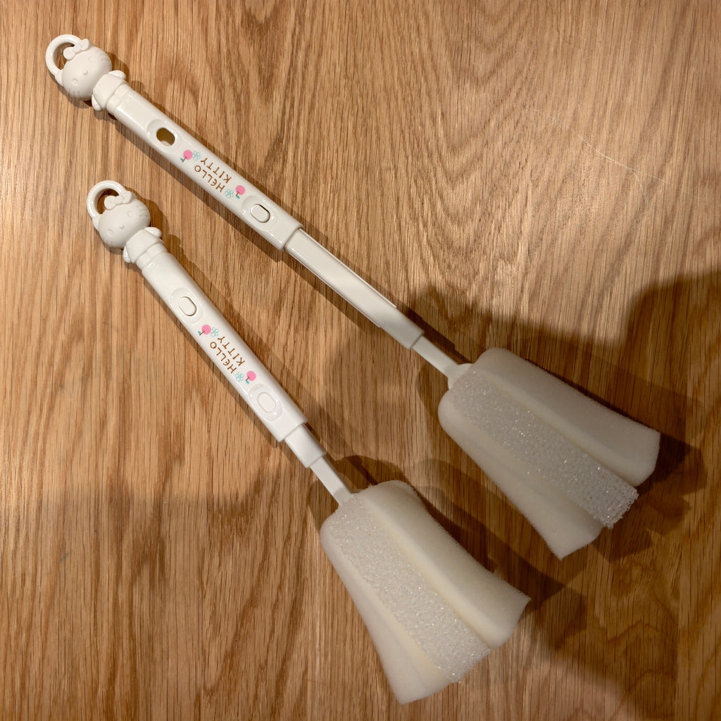 Hello Kitty Retractable Sponge Dish Brush