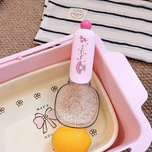 Cute household rice scoop with measurement markings